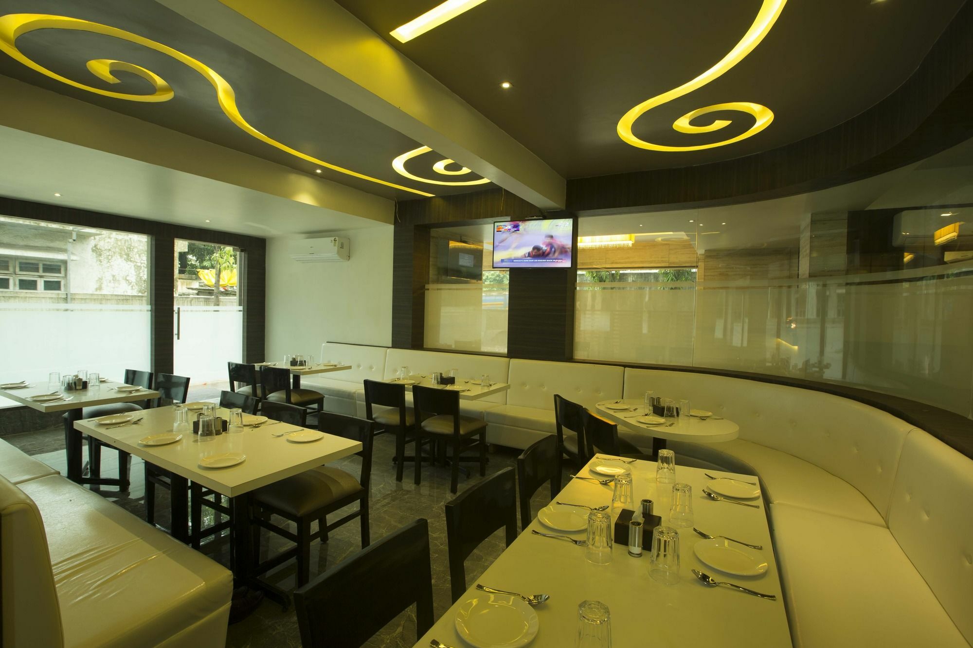 Oyo 78245 Collection O Hotel Crown Inn Navi Mumbai Exterior foto